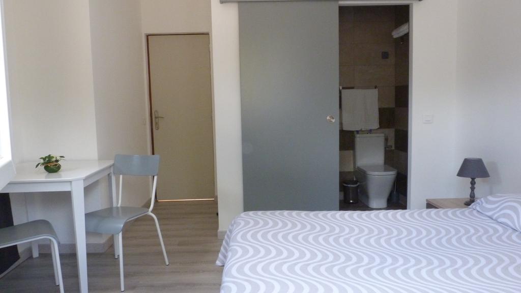 Hotel U